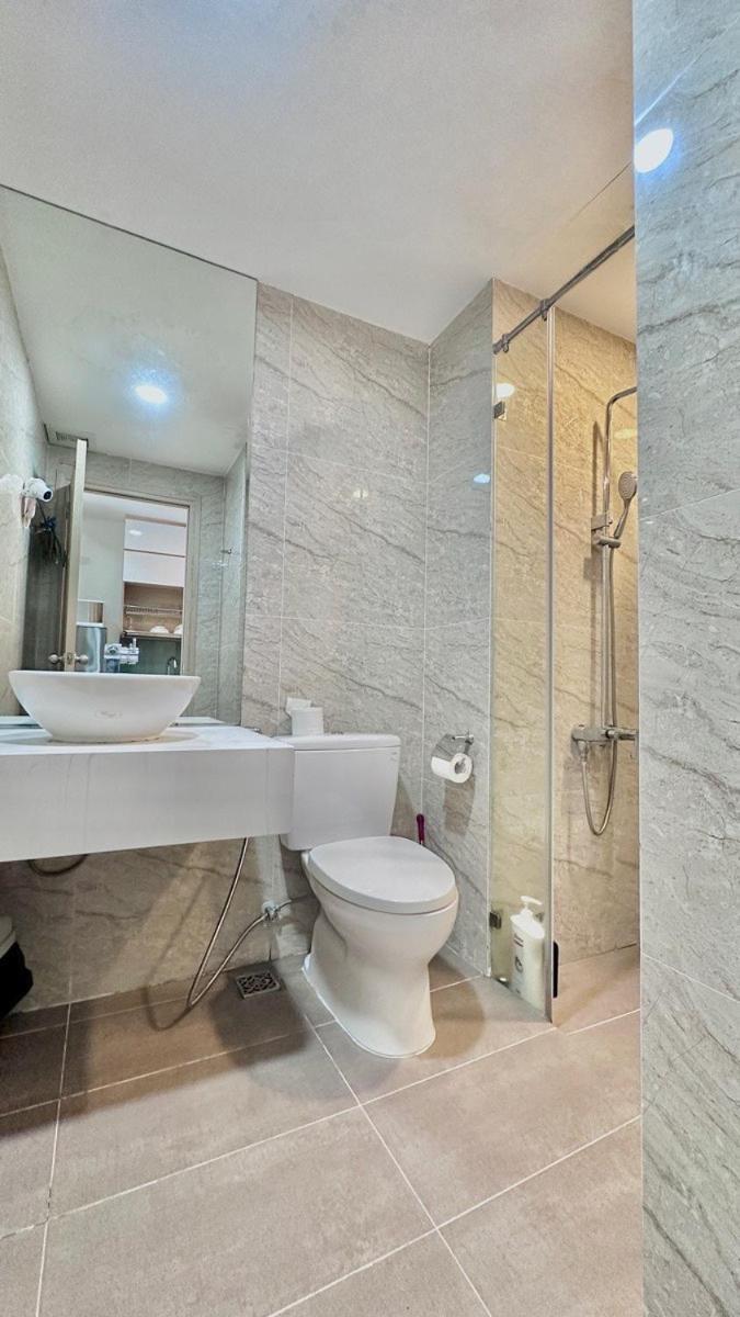 Your Home - Rivergate Residence Хошимин Екстериор снимка